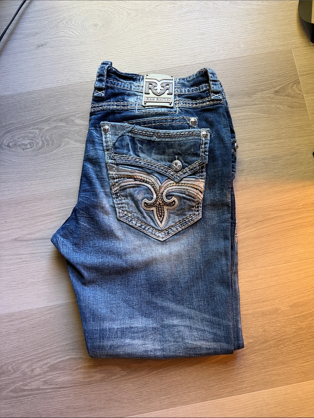 Rock Revival Men’s Washed Blue Embroidered Pocket Jeans